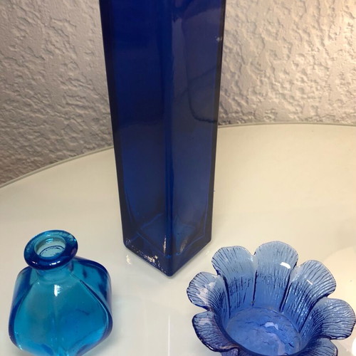 Blue glasses decoration set of 3 like new