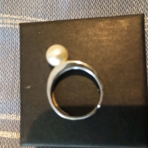Silver 925 ring with natural pearl like new, plated, adjustable
