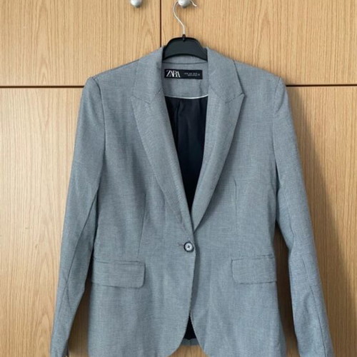 Zara women's jacket gray like new, size M