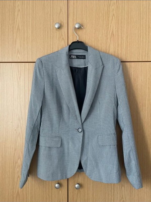 Zara women's jacket gray like new, size M