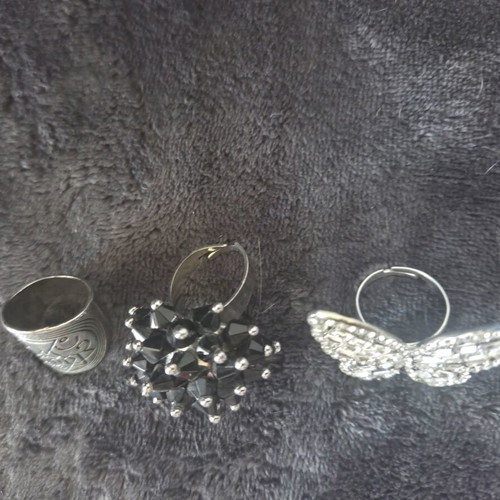 Set of rings like new
