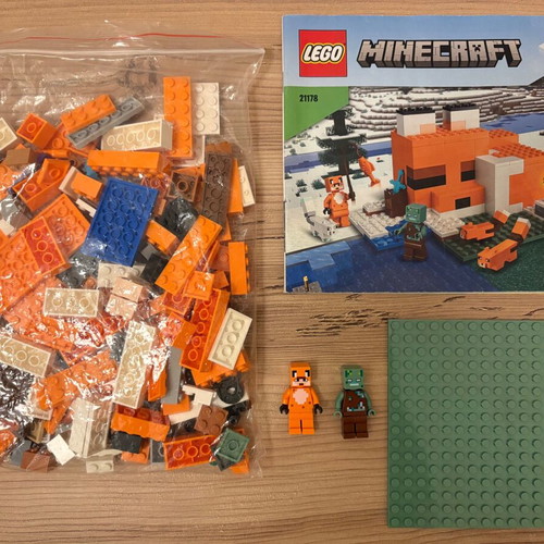 Lego Minecraft set 21178 The Fox Lodge used, complete with figures