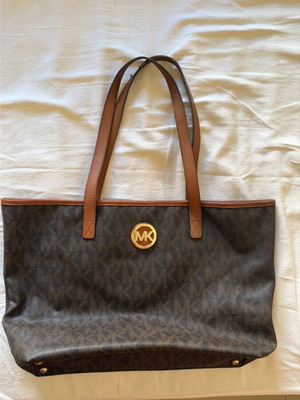 Michael Kors Tote Bag like new, brown shoulder style