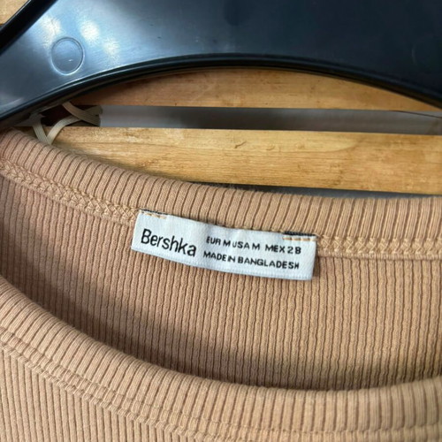 Bershka Rib Top Beige size M like new