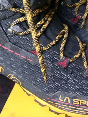 La Sportiva Trango Pro GTX hiking boots like new, size 44, black-yellow