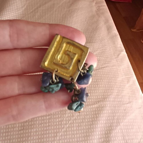Vintage clip earrings used, good condition