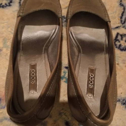Ecco soft leather pumps like new, size 39/40, gray