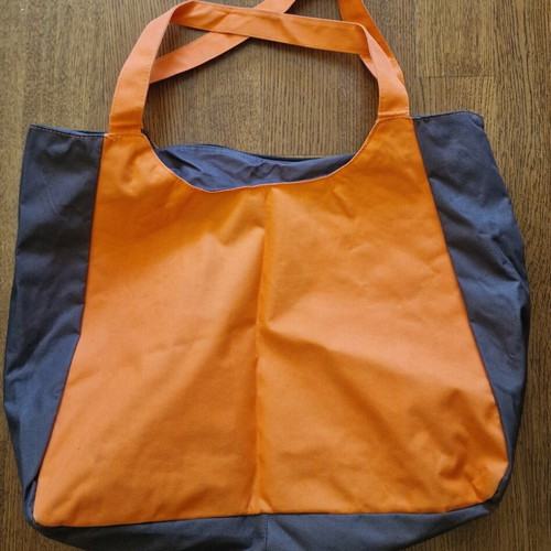 Shoulder bag brown and orange like new