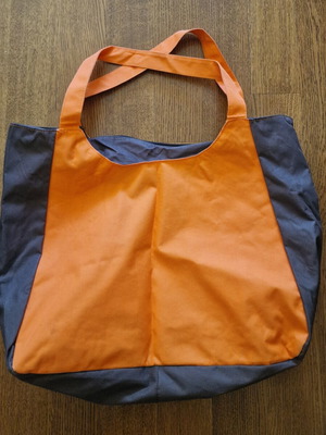 Shoulder bag brown and orange like new