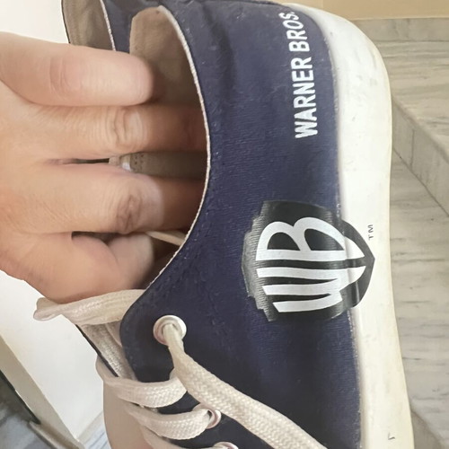 Warner Bros Casual Shoes Size 39 Like New White Blue