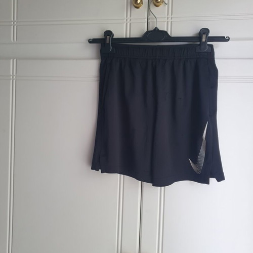 Nike Dri Fit Boys' Shorts used, size 146 cm, black