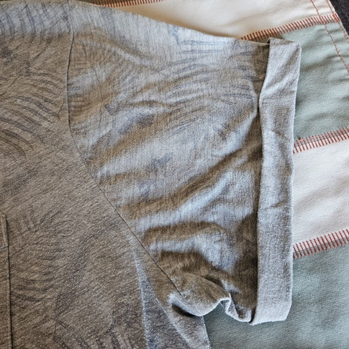 Divided H&M grey men's T-shirt XL/XXL with subtle pattern