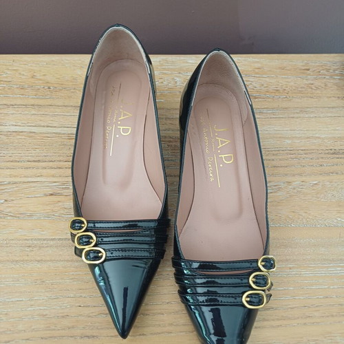 J.A.P Roma Italy black patent leather women's pumps size 37