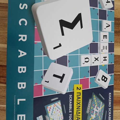 Scrabble 2 in 1 board game new, 8+, players 2-4