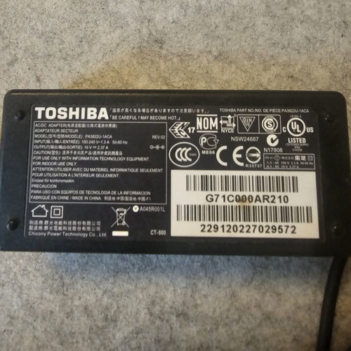 Toshiba Laptop Charger like new