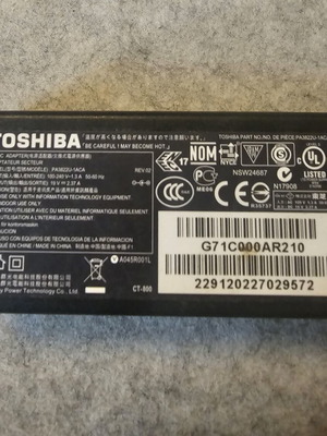 Toshiba Laptop Charger like new