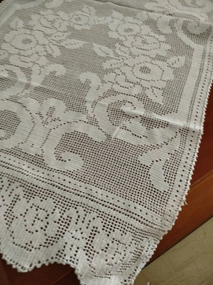 Handmade knitted table runner new, length 1 meter, width 45 cm