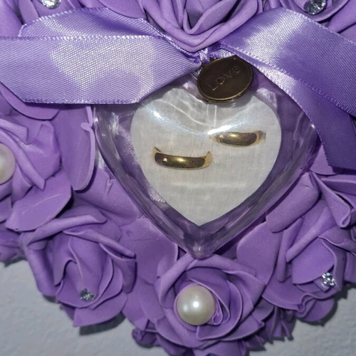 Ring holder heart for engagement or wedding new unused