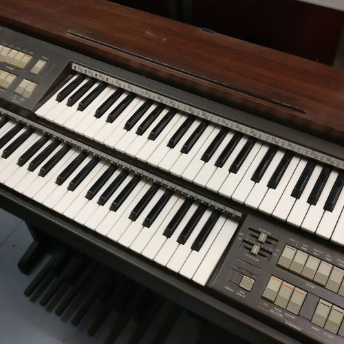 Farfisa F200 organ used, Italian made from the 90s