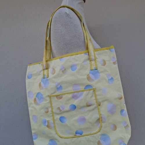 Beach bag like new, blue and yellow, plastic lining