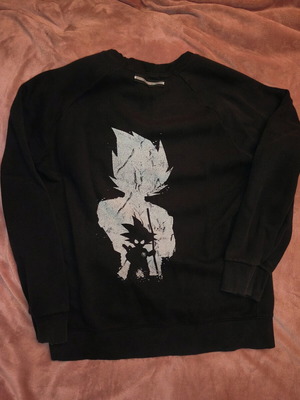 Goku hoodie XL black like new