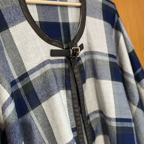 Poncho H&M striped used, one size with long sleeve