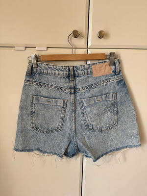 Zara denim shorts size 36 small, like new, blue
