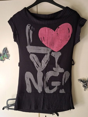 Women's rib t-shirt black like new, size S/M