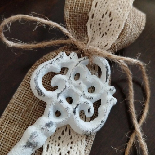 White key charm new, Smile of the Child