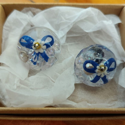 Handmade earrings with resin and colorful elements new