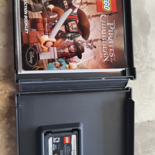 Pirates of the Caribbean Nintendo DS game used in excellent condition