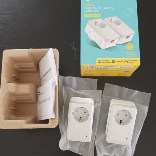 Powerline Starter Kit TL-PA4010p AV600 & AV500, like new, 4 pieces