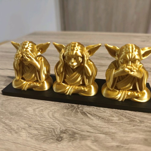 Yoda figure set of three gold on black base new