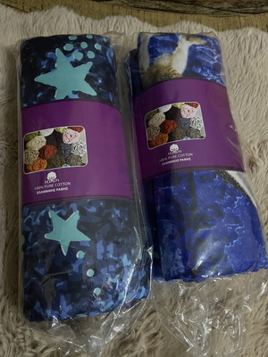 Two Single Cotton Bed Sheets with Pillowcases New