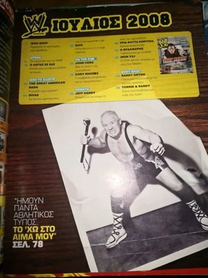 WWE Magazine Issue 7 like new