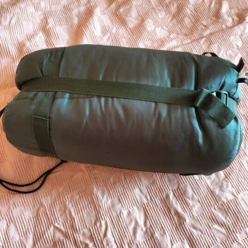 Sleeping Bag Survivor Military like new with carrying case