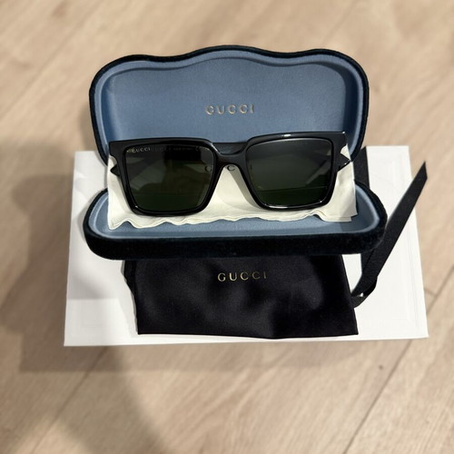 Gucci GG1540S unisex sunglasses, black