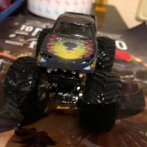 Monster truck like new