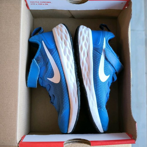 Nike kids shoes used, blue, size 28.5