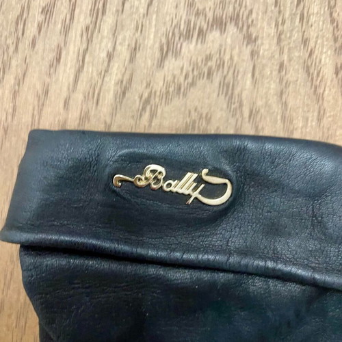 Bally leather gloves like new, black, with 100% silk lining