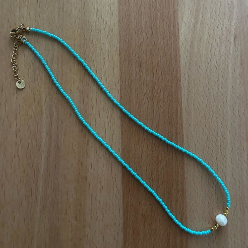 Summer necklace in turquoise with a pearl, new