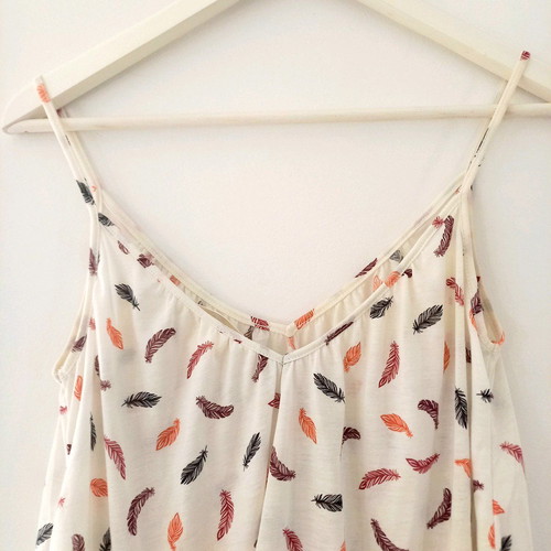 H&M strap top like new, white with feather print
