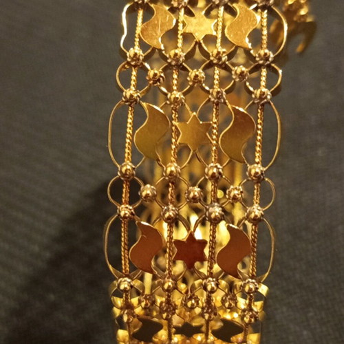 Gold bracelet like new, handmade, traditional technique, 18k