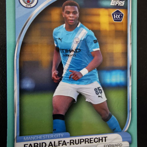 Topps Manchester City 2025/26 Official Collector Tin with 32 Cards