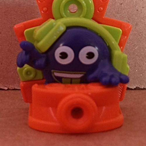 Kinder Joy emoji music 2018 like new