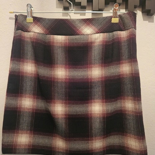 Plaid mini skirt LOFT like new, black-bordeaux, size 2 petite