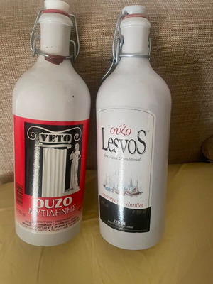 Ούζο συλλεκτικά πύλινα 2 τεμάχια