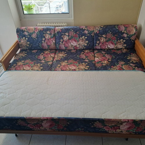 Sofa three-seater with foldable bed and mattress used
