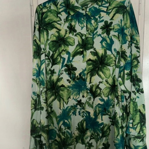 Zara printed shirt like new, long oversized, green