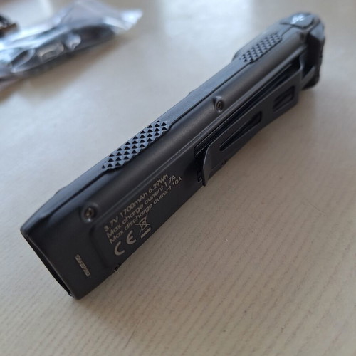 Nitecore EDC27UHi flashlight new in box